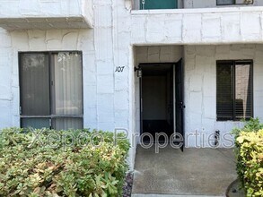 5285 E Waverly Dr in Palm Springs, CA - Building Photo - Building Photo