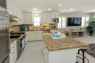 216.5 30th St in Newport Beach, CA - Building Photo - Building Photo