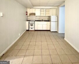 1447 Oxford Rd NE in Atlanta, GA - Building Photo - Building Photo