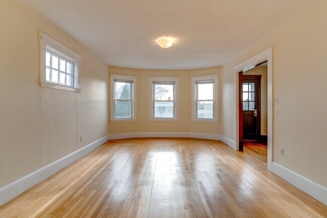 103 Fuller St in Boston, MA - Building Photo - Building Photo