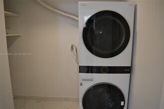 220 NW 87th Ave in Miami, FL - Building Photo - Building Photo