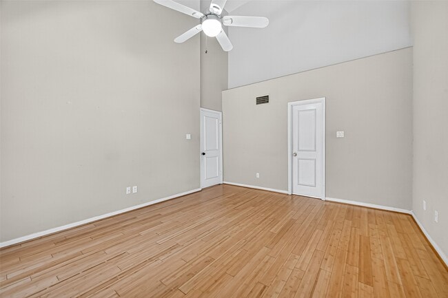 1535 Beaconshire