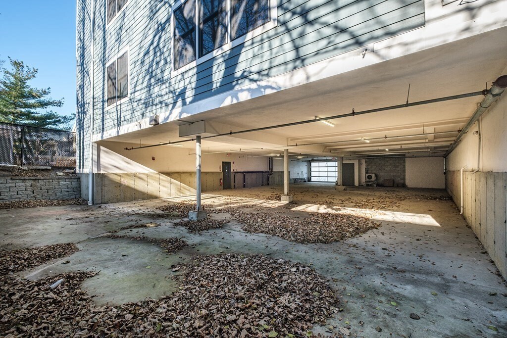 125 Addison St in Boston, MA - Building Photo