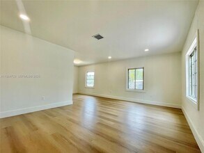 12260 NW 8th Ave in North Miami, FL - Building Photo - Building Photo