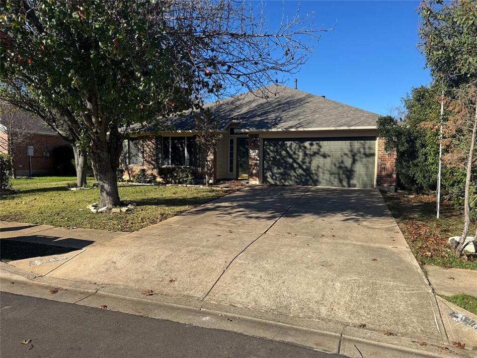 625 Columbine Ave in Cedar Park, TX - Building Photo