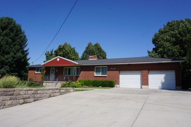 property at 624 Germania Ave