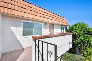 3099 Ginger Ave in Costa Mesa, CA - Building Photo