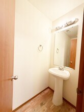 4316 Wigeon Ave SW in Port Orchard, WA - Building Photo - Building Photo