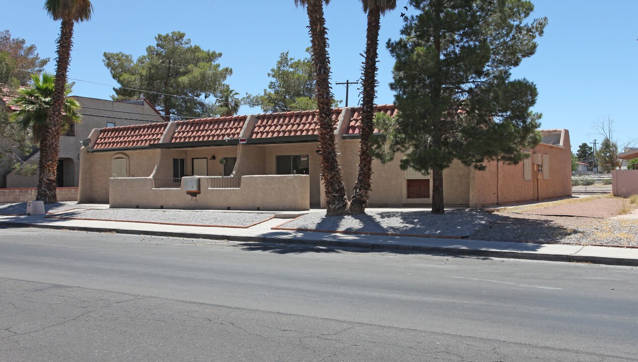 5249 Tamarus St in Las Vegas, NV - Building Photo