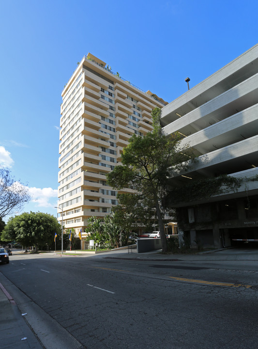 Ambassador Towers in Los Angeles, CA - Building Photo