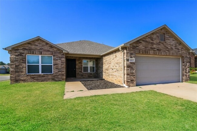 10831 NE 8th Terrace in Midwest City, OK - Building Photo - Building Photo