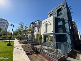 615 E Portland St in Phoenix, AZ - Building Photo