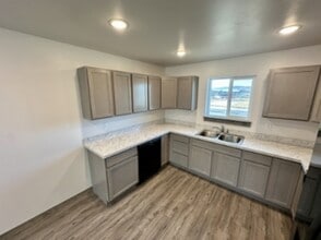 3183 Queen Anns St in Helena, MT - Building Photo - Building Photo