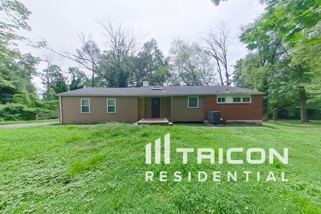property at 408 Meadowhurst Ln