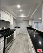 7639 Kester Ave in Los Angeles, CA - Building Photo - Building Photo