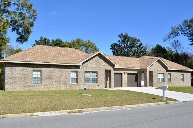 1918 W Gadsden St-Unit -A in Pensacola, FL - Building Photo - Building Photo