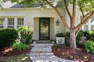 121 Blackburn Ave in Nashville, TN - Building Photo - Building Photo