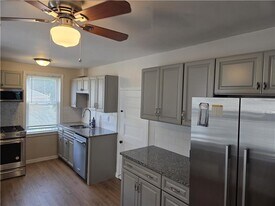 Crescent in Waltham, MA - Building Photo