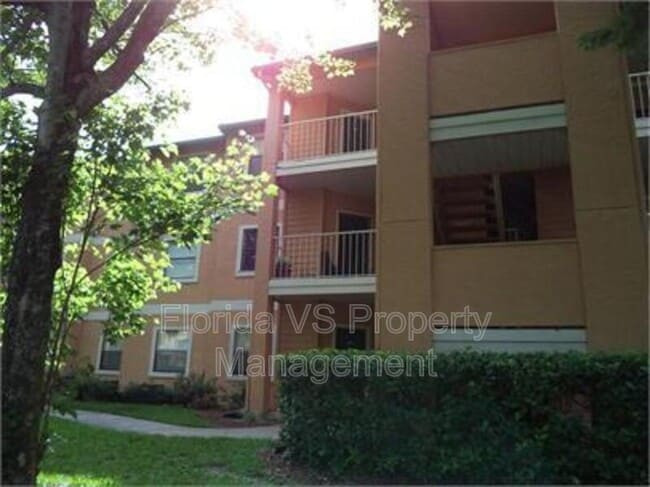 3004 Parkway Blvd in Kissimmee, FL - Foto de edificio - Building Photo