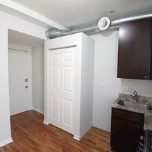 7606 N Paulina St in Chicago, IL - Building Photo - Building Photo