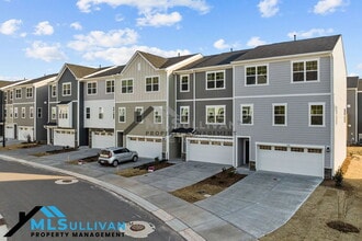 1100 Crossvine Trl in Durham, NC - Building Photo - Building Photo