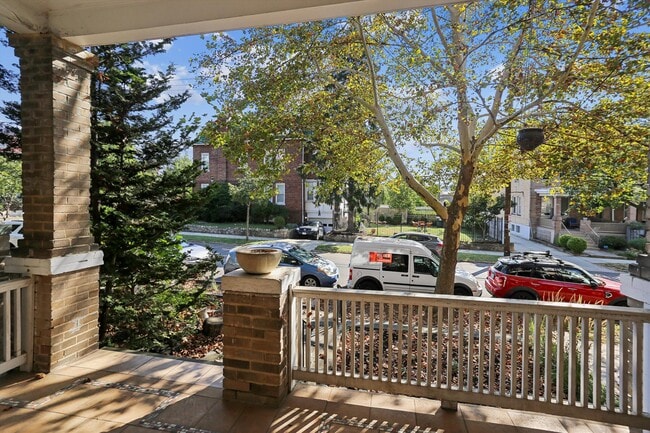 4618 15th St NW, Unit Main house in Washington, DC - Building Photo - Building Photo