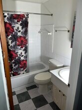 1507 Willamet Rd, Unit 1513 in Dayton, OH - Foto de edificio - Building Photo