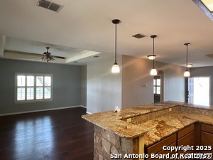 9365 Hildebrandt in San Antonio, TX - Building Photo - Building Photo