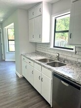8156 Sunnydale Ln in Jonesboro, GA - Building Photo - Building Photo