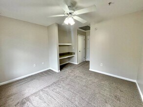 3930 Cherokee Woods Way in Knoxville, TN - Building Photo - Building Photo