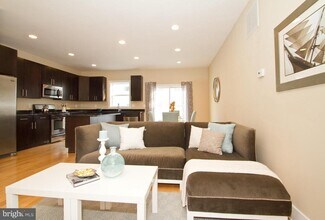 1118 Wallace St in Philadelphia, PA - Building Photo - Building Photo