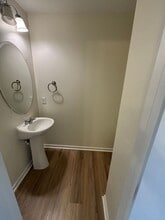 1804 Riverbirch Ln in Nashville, TN - Building Photo - Building Photo