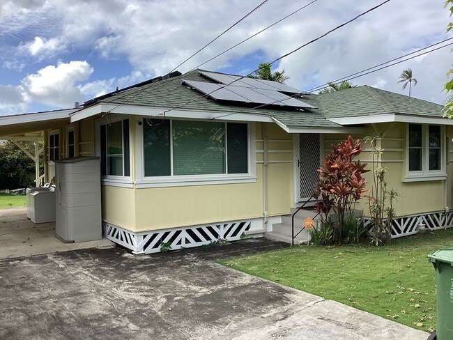324 Hualani St in Kailua, HI - Building Photo - Building Photo