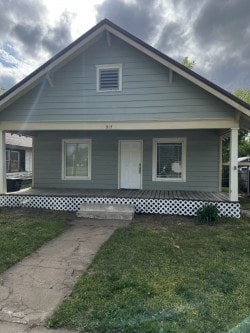 property at 917 S Armstrong Ave