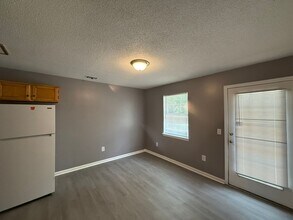 1005 Lucy Ln in Statesboro, GA - Building Photo - Building Photo