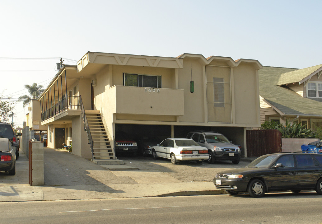 1413 Arlington Ave in Los Angeles, CA - Building Photo