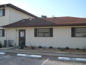 401 Airport Ave E in Venice, FL - Building Photo - Building Photo