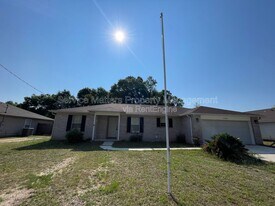 4538 Chantilly Way in Milton, FL - Building Photo