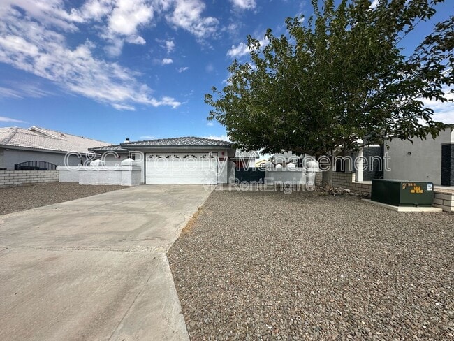 26314 Driftwood Ln in Helendale, CA - Building Photo - Building Photo