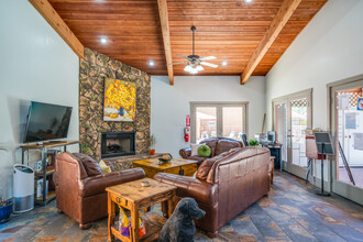 Butterfield Apartments in Flagstaff, AZ - Building Photo - Interior Photo