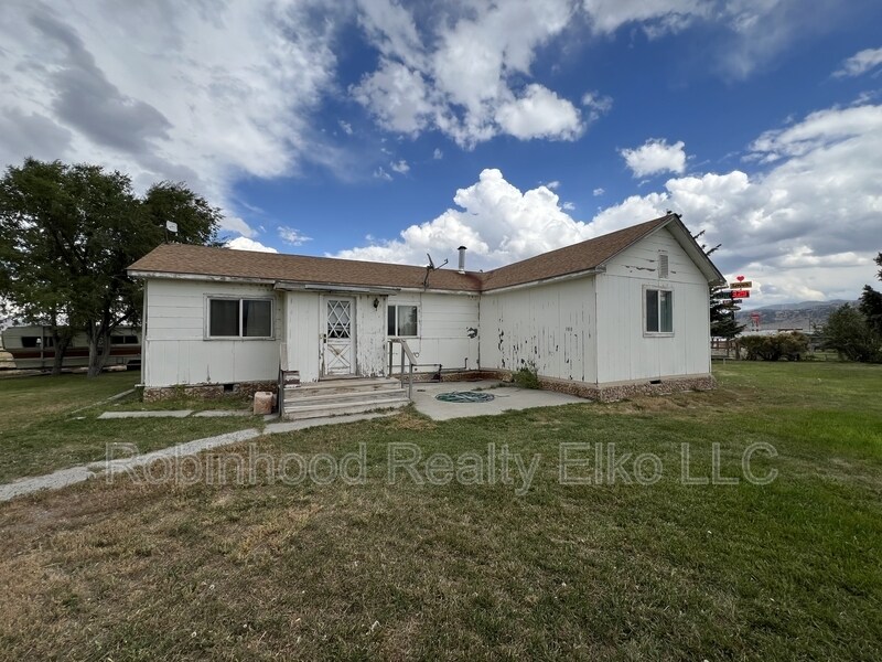 380 Moor Ave in Wells, NV - Building Photo