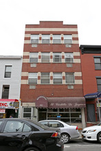 521 Grand St in New York, NY - Building Photo - Building Photo