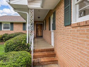 601 Wood Dr in Greer, SC - Building Photo - Building Photo