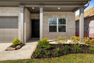 27215 Mockingbird Ter Ln in Magnolia, TX - Building Photo - Building Photo