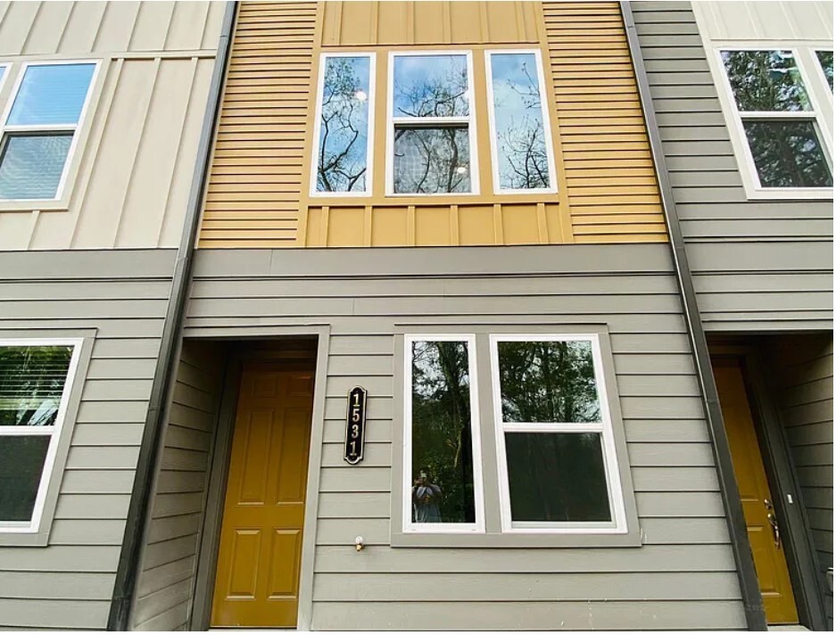1531 Layton Ln NW in Atlanta, GA - Building Photo