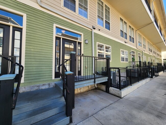 415 St Francis St in Tallahassee, FL - Building Photo - Building Photo