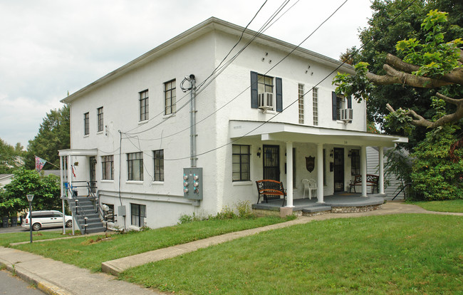 334 Jones Ave in Oak Hill, WV - Building Photo - Building Photo