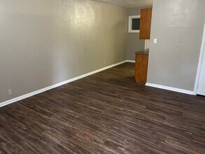 1912 Nannette Dr in Tallahassee, FL - Building Photo - Building Photo