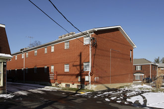 5458 New Cut Rd in Louisville, KY - Building Photo - Building Photo