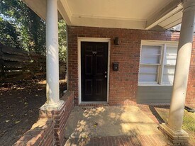 131 Wall St in Warner Robins, GA - Building Photo